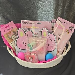 Easter Burr Basket Kit 7 Items Of Skincare & Accessories By the CRÈME shop Gift